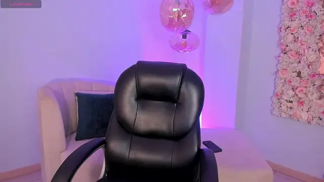 LexieWayne online show from 09-29-25, 06:24