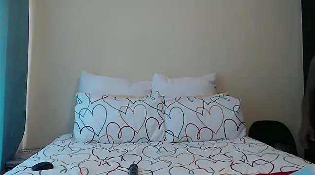 Snapshot of yummycherryxx chatting on 02-11-25, 07:12 yummycherryxx online show from 02-11-25, 07:12