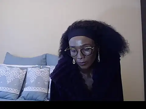 Snapshot of yummycherryxx chatting on 10-22-25, 07:30 yummycherryxx online show from 10-22-25, 07:30