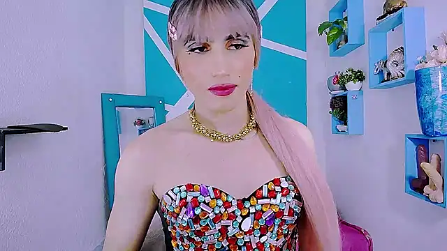 Snapshot of priscilahotker chatting on 03-23-25, 01:09 priscilahotker online show from 03-23-25, 01:09