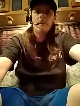 truckerlove69 online show from 02-25-25, 03:42