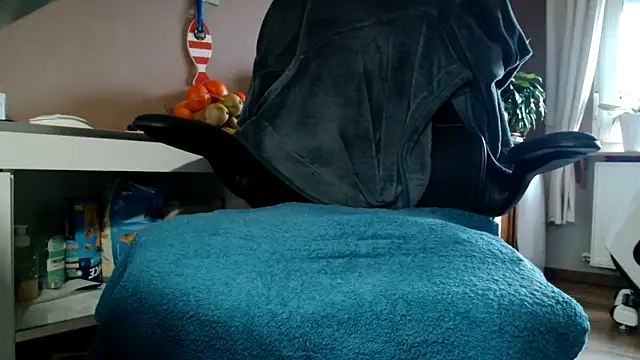 suedel65 online show from 09-23-25, 03:04