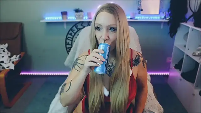 Jan ina online show from 12-26-24, 09:01