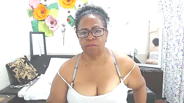 Yayis-hot-sexyw online show from 03-04-25, 11:11