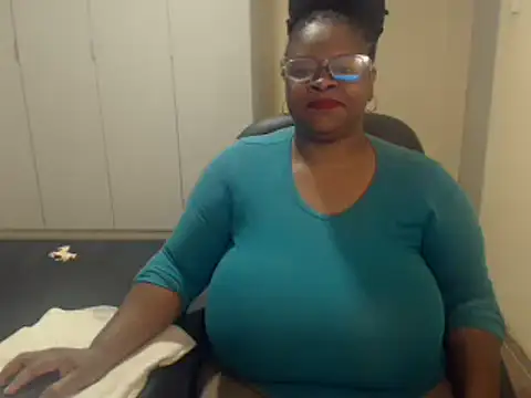 Snapshot of sweetnoziexx chatting on 02-18-25, 05:31 sweetnoziexx online show from 02-18-25, 05:31