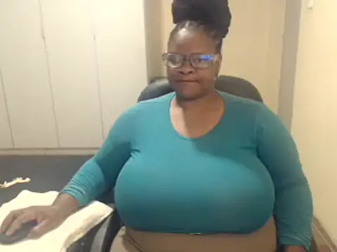 Snapshot of sweetnoziexx chatting on 02-20-25, 05:33 sweetnoziexx online show from 02-20-25, 05:33