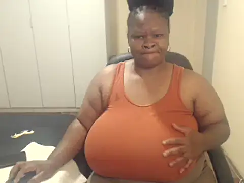 Snapshot of sweetnoziexx chatting on 02-20-25, 01:08 sweetnoziexx online show from 02-20-25, 01:08