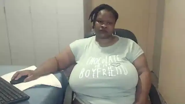 Snapshot of sweetnoziexx chatting on 09-21-25, 02:29 sweetnoziexx online show from 09-21-25, 02:29