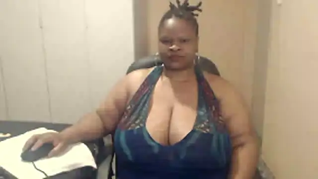 Snapshot of sweetnoziexx chatting on 10-29-25, 05:31 sweetnoziexx online show from 10-29-25, 05:31