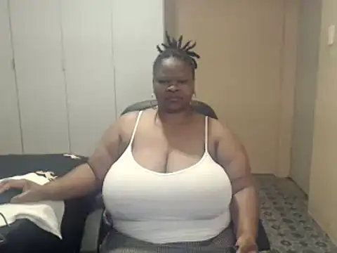 Snapshot of sweetnoziexx chatting on 11-04-25, 05:28 sweetnoziexx online show from 11-04-25, 05:28