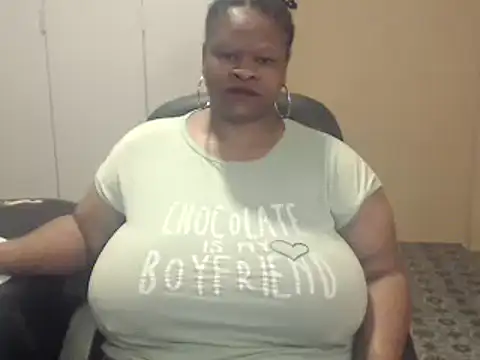 Snapshot of sweetnoziexx chatting on 11-07-25, 04:56 sweetnoziexx online show from 11-07-25, 04:56