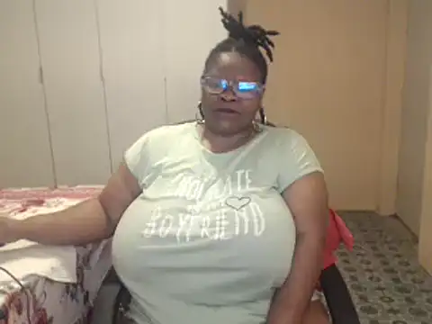 Snapshot of sweetnoziexx chatting on 11-29-25, 05:54 sweetnoziexx online show from 11-29-25, 05:54