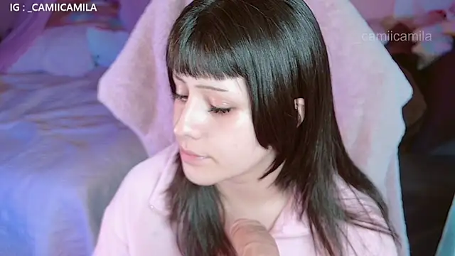 Snapshot of Renooh chatting on 01-08-26, 03:25 Renooh online show from 01-08-26, 03:25