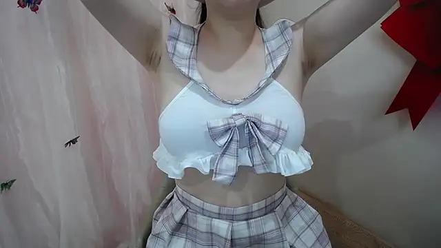 Snapshot of Leiershery chatting on 11-15-25, 01:25 Leiershery online show from 11-15-25, 01:25