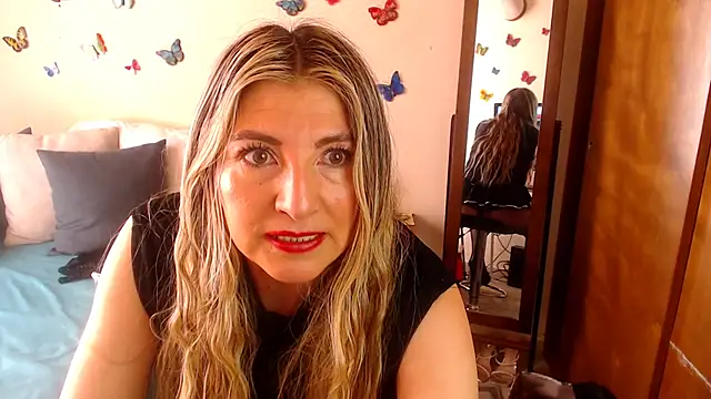 Jolie-Mature online show from 10-15-25, 09:15