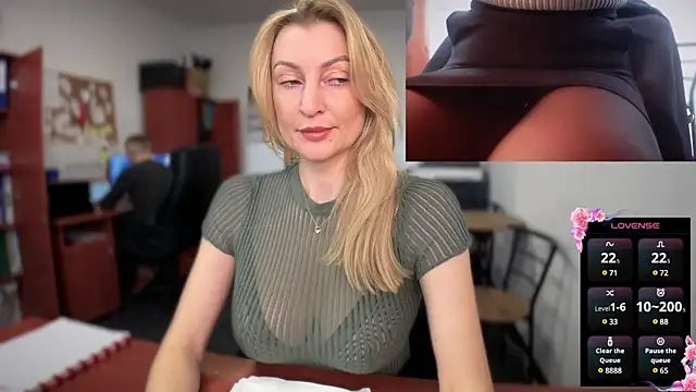 legsLONG online show from 01-31-25, 07:39