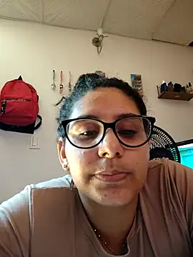 Snapshot of DanielleEvans_ chatting on 02-21-25, 05:09 DanielleEvans online show from 02-21-25, 05:09