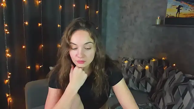 KristinaLoison online show from 02-01-25, 06:40