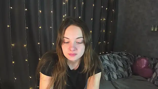 KristinaLoison online show from 02-21-25, 04:05