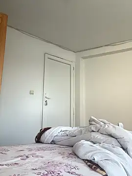 Snapshot of Mary_Hot_ chatting on 10-14-25, 12:50 Mary Hot  online show from 10-14-25, 12:50