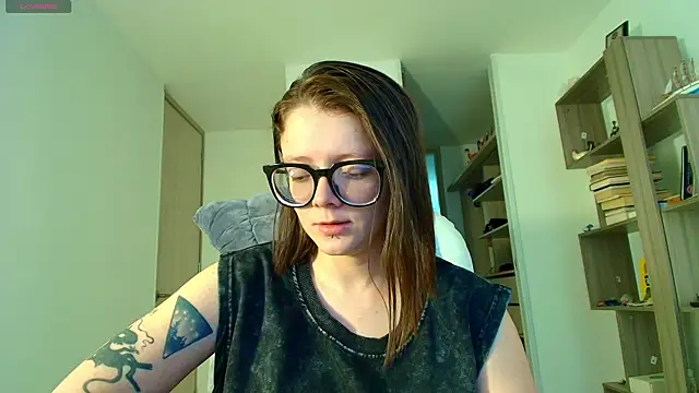 Arya starrk online show from 09-17-25, 01:46