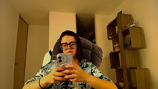 Arya starrk online show from 11-27-25, 02:41