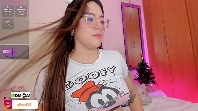 olivia  s online show from 12-20-24, 03:03