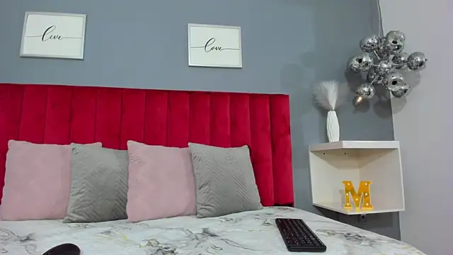 MauraGray online show from 01-31-25, 08:33