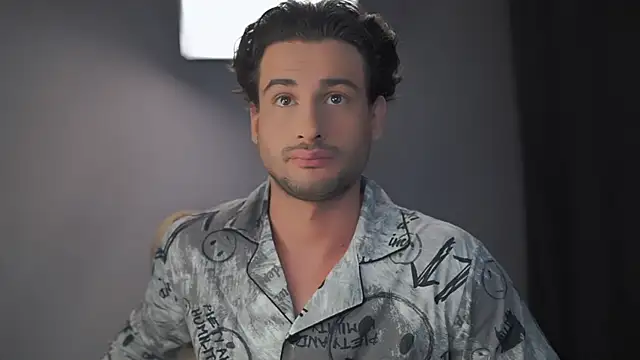 Keen   Luckystrike online show from 02-06-25, 06:56