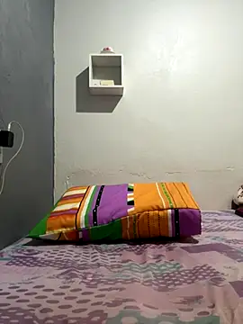 laisviana21 online show from 10-17-25, 06:54