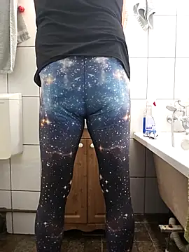 feathersify online show from 10-20-25, 08:15