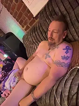 Snapshot of Littledick007007 chatting on 07-08-26, 05:45 Littledick007007 online show from 07-08-26, 05:45