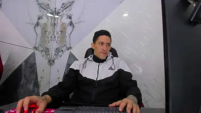 yeckodream online show from 11-13-25, 06:12