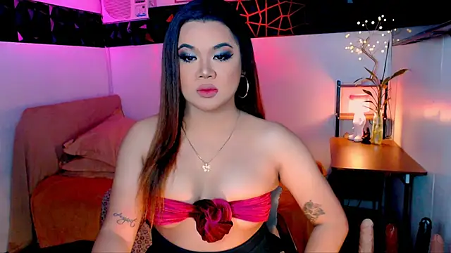 Snapshot of asiankatyhuge chatting on 11-09-25, 11:47 asiankatyhuge online show from 11-09-25, 11:47