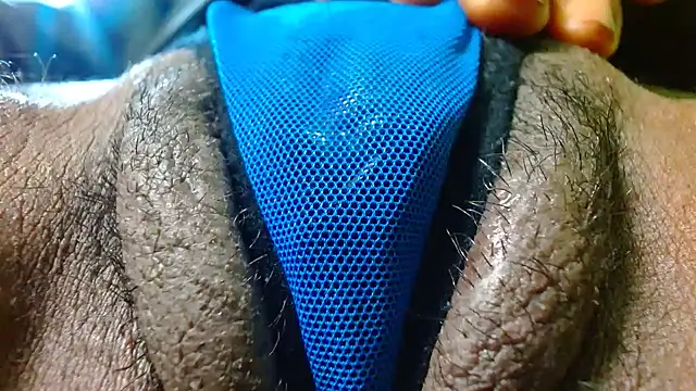 bethanywilson 23 online show from 10-27-25, 12:31