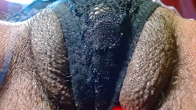 Snapshot of bethanywilson_23 chatting on 02-13-26, 12:12 bethanywilson 23 online show from 02-13-26, 12:12