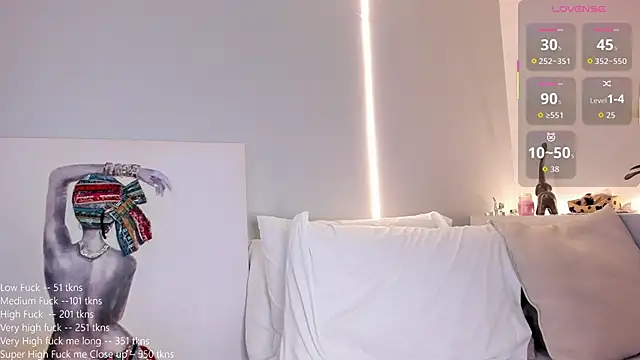 Snapshot of ambercroft chatting on 09-19-25, 01:18 ambercroft online show from 09-19-25, 01:18