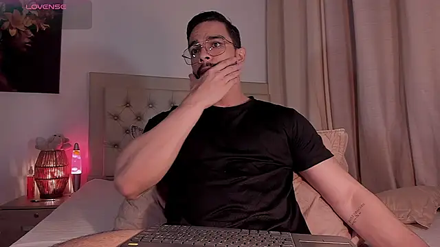 Josseph1  online show from 10-21-25, 11:49