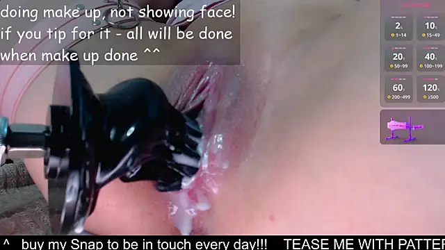 Snapshot of kitty_alika chatting on 11-10-25, 11:53 kitty alika online show from 11-10-25, 11:53