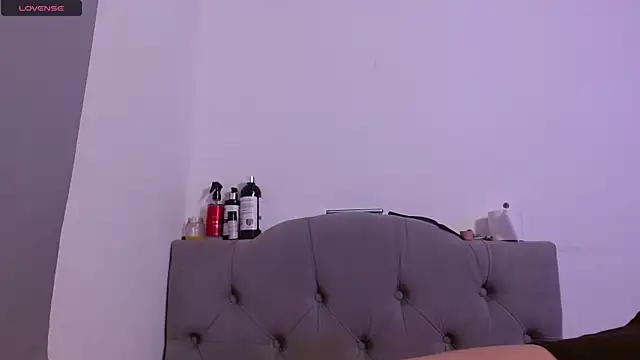 Red-moon1 online show from 02-18-25, 02:38