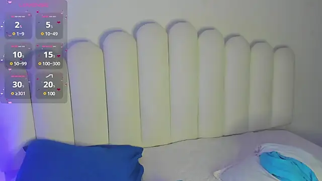 Snapshot of Megan_browns1 chatting on 01-23-25, 01:02 Megan browns1 online show from 01-23-25, 01:02