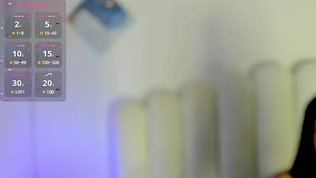 Snapshot of Megan_browns1 chatting on 01-28-25, 12:54 Megan browns1 online show from 01-28-25, 12:54