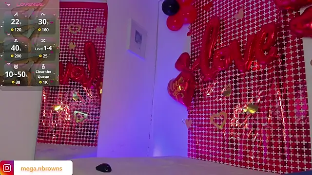 Snapshot of Megan_browns1 chatting on 02-11-25, 12:48 Megan browns1 online show from 02-11-25, 12:48