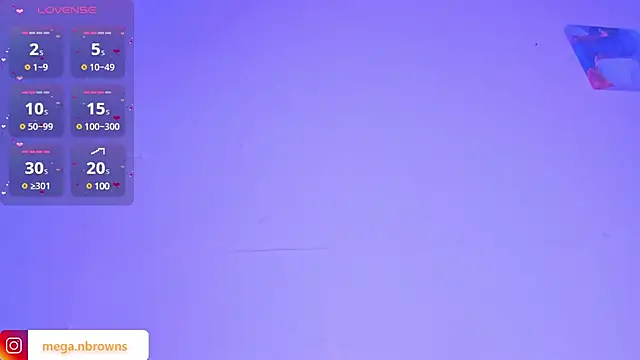 Snapshot of Megan_browns1 chatting on 02-28-25, 01:03 Megan browns1 online show from 02-28-25, 01:03