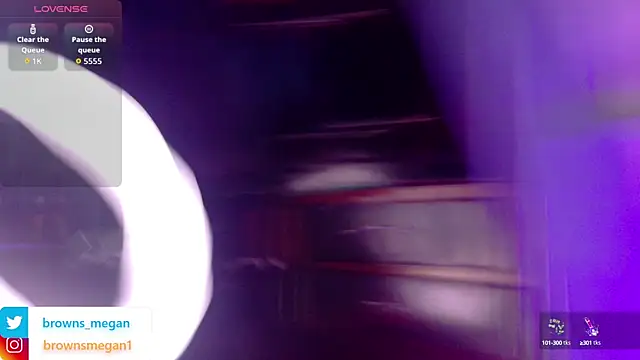 Snapshot of Megan_browns1 chatting on 09-20-25, 01:34 Megan browns1 online show from 09-20-25, 01:34