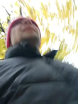 Snapshot of Eln1no69 chatting on 10-21-25, 02:18 Eln1no69 online show from 10-21-25, 02:18