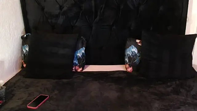 Ducheess online show from 12-20-25, 03:46