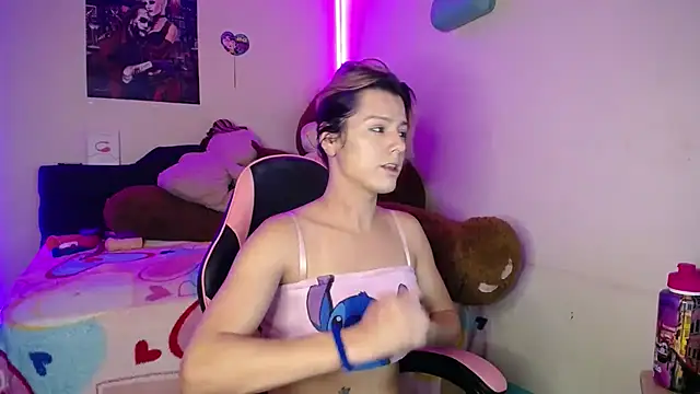 yuliana 19 online show from 12-18-25, 12:11