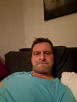 Snapshot of Mjn34 chatting on 11-27-25, 06:37 Mjn34 online show from 11-27-25, 06:37