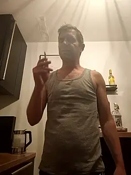 Snapshot of Mjn34 chatting on 12-18-25, 06:41 Mjn34 online show from 12-18-25, 06:41